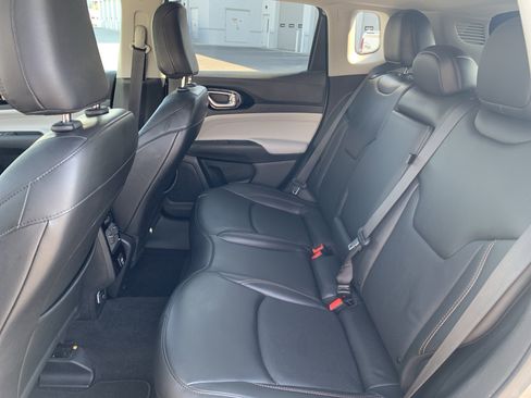 Certified 2022 Jeep Compass Limited AWD/4WD image 32