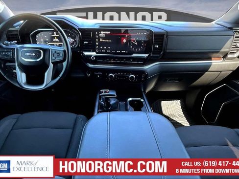 Used 2023 GMC Sierra 1500 Elevation AWD/4WD image 8