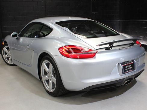 Used 2015 Porsche Cayman image 10
