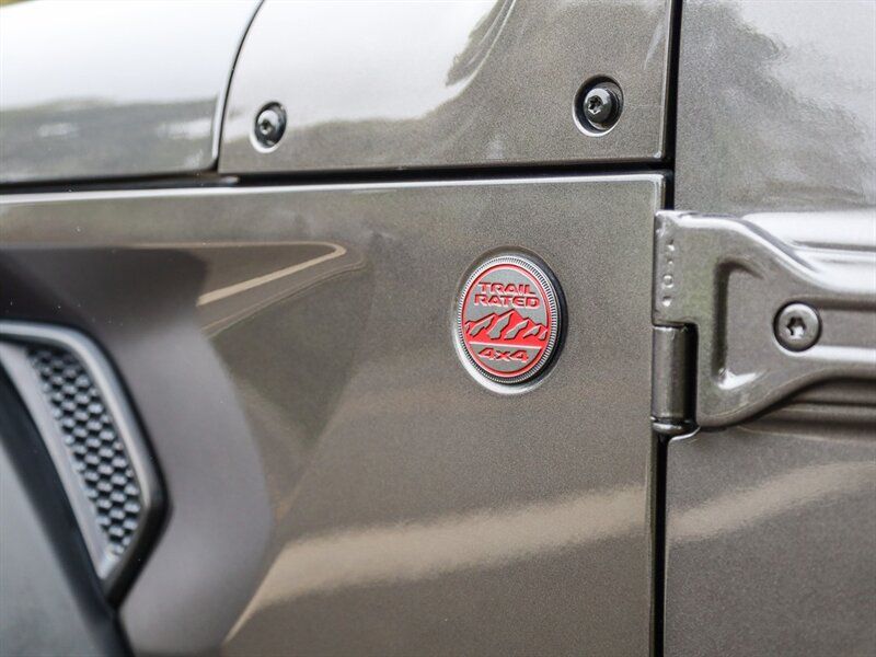 Used 2019 Jeep Wrangler Unlimited Rubicon AWD/4WD image 32