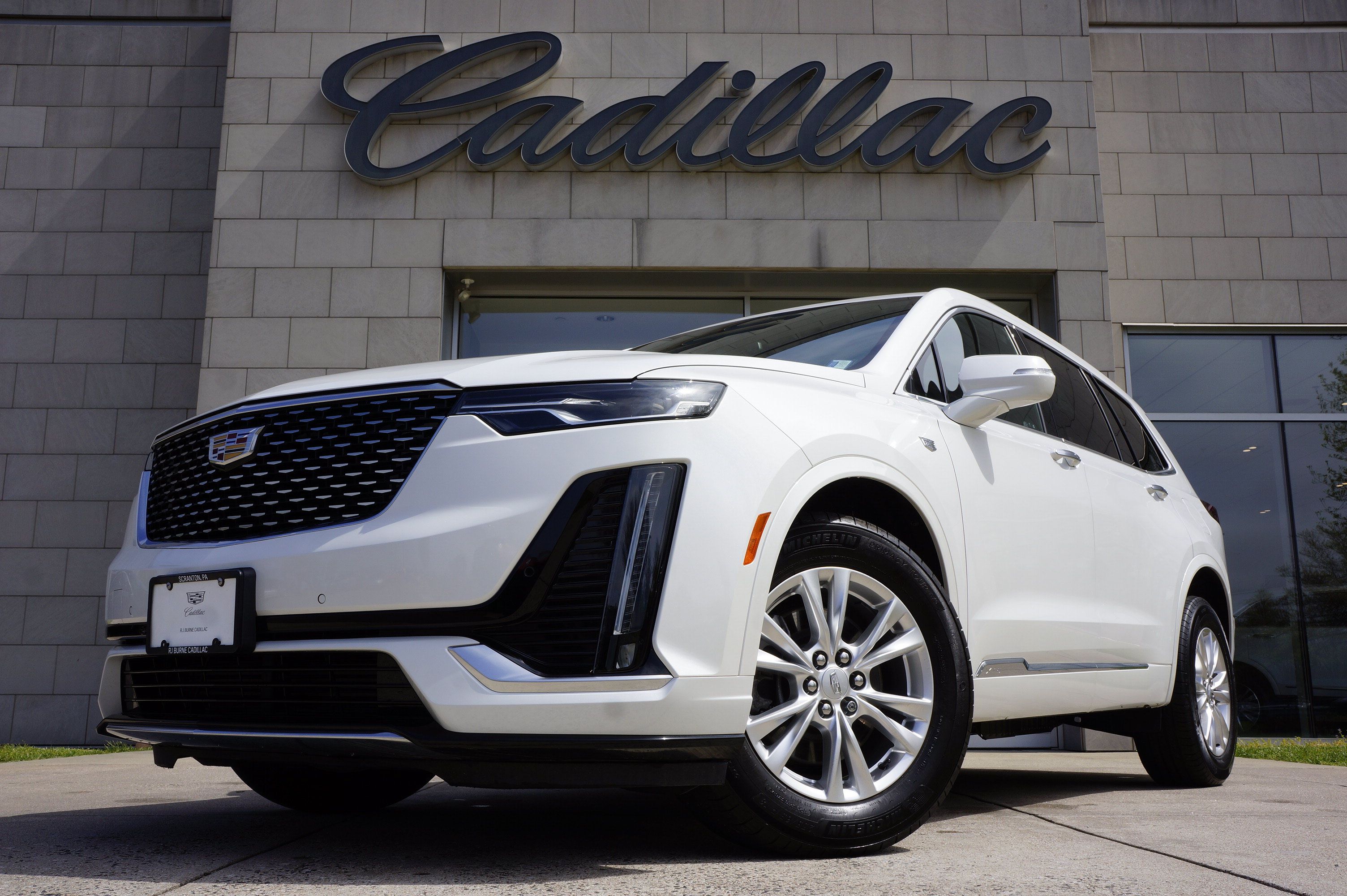 Used 2025 Cadillac XT6 Luxury AWD/4WD image 11