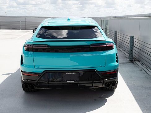 Used 2025 Lamborghini Urus SE AWD/4WD image 16