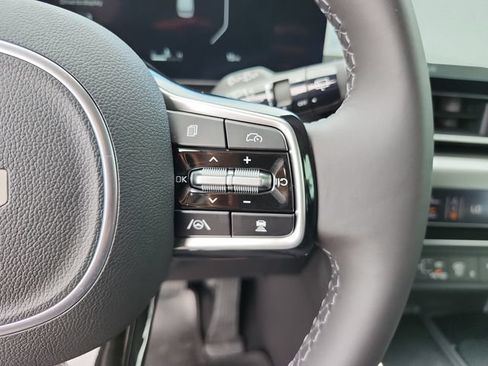 New 2026 Kia Carnival SX w/ SX Dark Edition Package FWD image 21