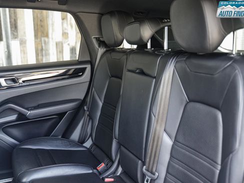 Used 2019 Porsche Cayenne S AWD/4WD image 25