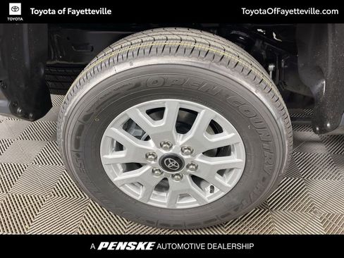 New 2025 Toyota Tacoma SR5 image 18