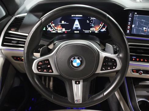 Used 2021 BMW X7 M50i w/ Dynamic Handling Package AWD/4WD image 37