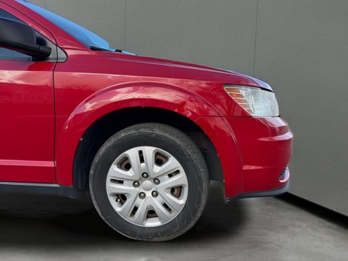 Used 2016 Dodge Journey SE w/ Flexible Seating Group image 9
