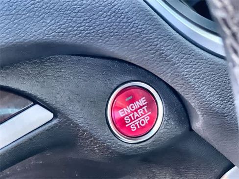 Used 2017 Acura TLX image 28