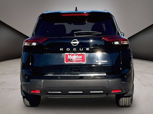 Certified 2024 Nissan Rogue SV w/ SV Premium Package AWD/4WD image 5
