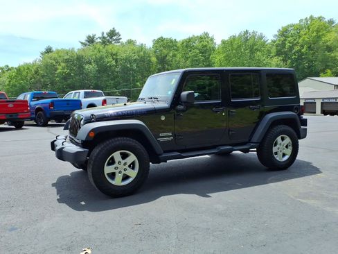Used 2016 Jeep Wrangler Unlimited Sport w/ Quick Order Package 24S AWD/4WD image 3