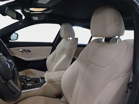 Used 2020 BMW 330i Sedan w/ Convenience Package image 17