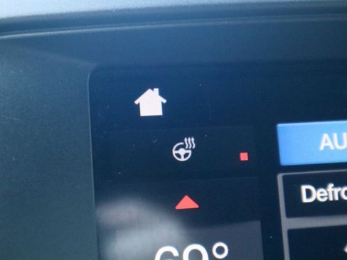 Used 2017 Ford Explorer XLT w/ Equipment Group 202A image 79