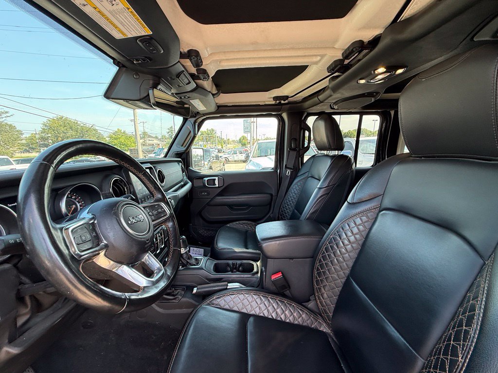 Used 2022 Jeep Wrangler Unlimited Sahara AWD/4WD image 12