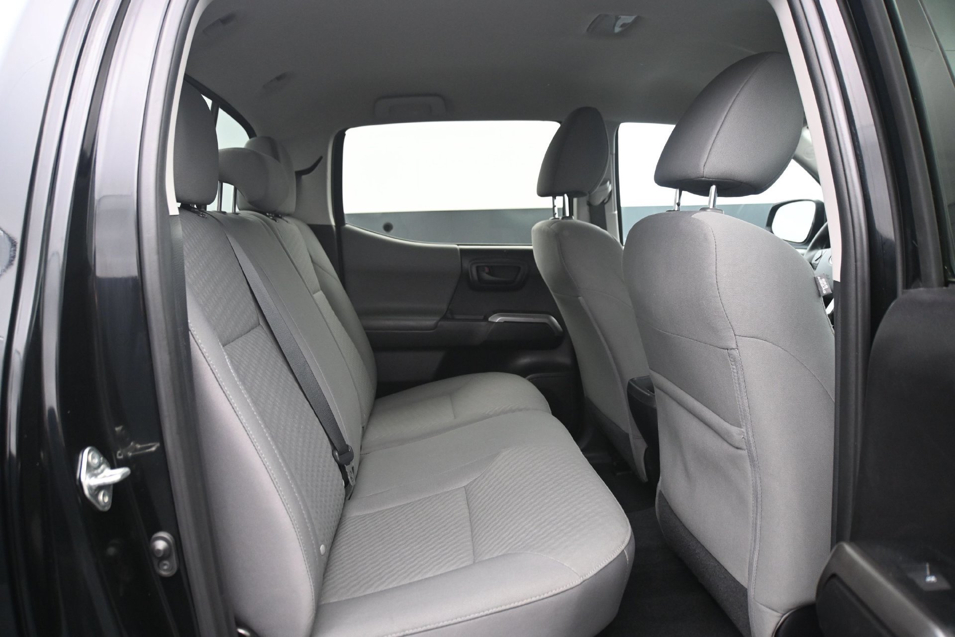 Used 2020 Toyota Tacoma SR5 w/ Technology Package AWD/4WD image 14