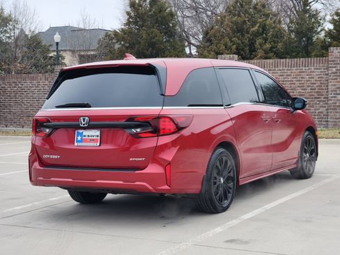 Certified 2025 Honda Odyssey Sport-L image 6