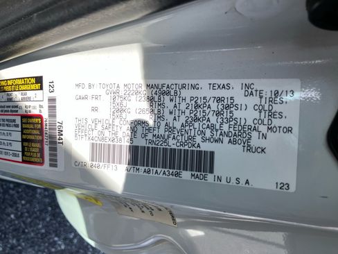 Used 2014 Toyota Tacoma 2WD Access Cab image 39