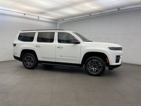 New 2026 Jeep Grand Wagoneer L 2WD image 2