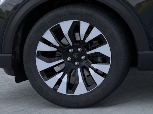 New 2026 Ford Explorer Platinum w/ LUX Leather Package image 19