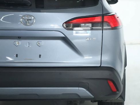 Certified 2023 Toyota Corolla Cross XLE w/ Convenience Package FWD image 43