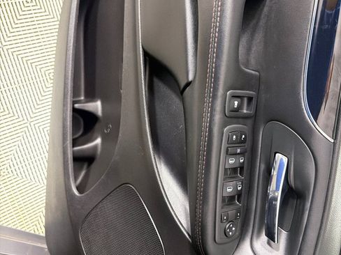 Used 2020 Dodge Grand Caravan SE FWD image 7