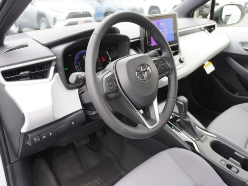 New 2026 Toyota Corolla SE image 18