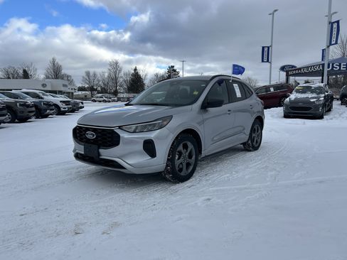 Certified 2023 Ford Escape ST-Line image 8