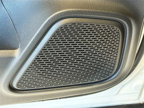 Certified 2025 Mercedes-Benz GLA 250 4MATIC image 18