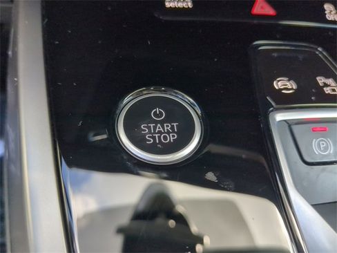 Used 2023 Audi Q4 e-tron Premium Plus w/ Premium Plus image 32