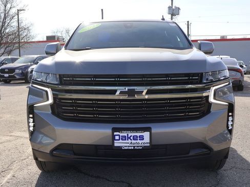 Used 2021 Chevrolet Suburban RST image 3