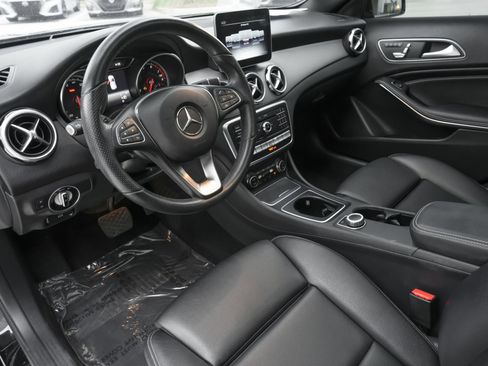 Used 2020 Mercedes-Benz GLA 250 4MATIC image 7