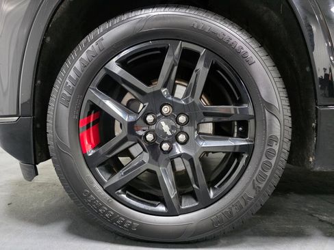 Used 2019 Chevrolet Traverse Premier w/ Redline Edition AWD/4WD image 5