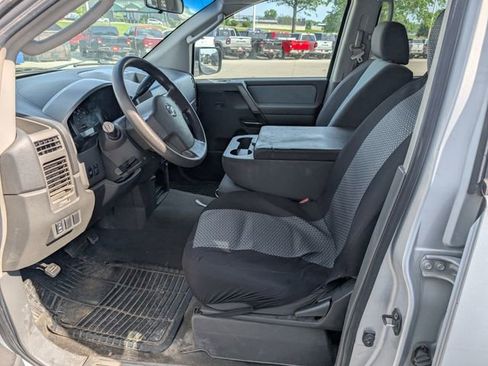 Used 2005 Nissan Titan XE AWD/4WD image 2