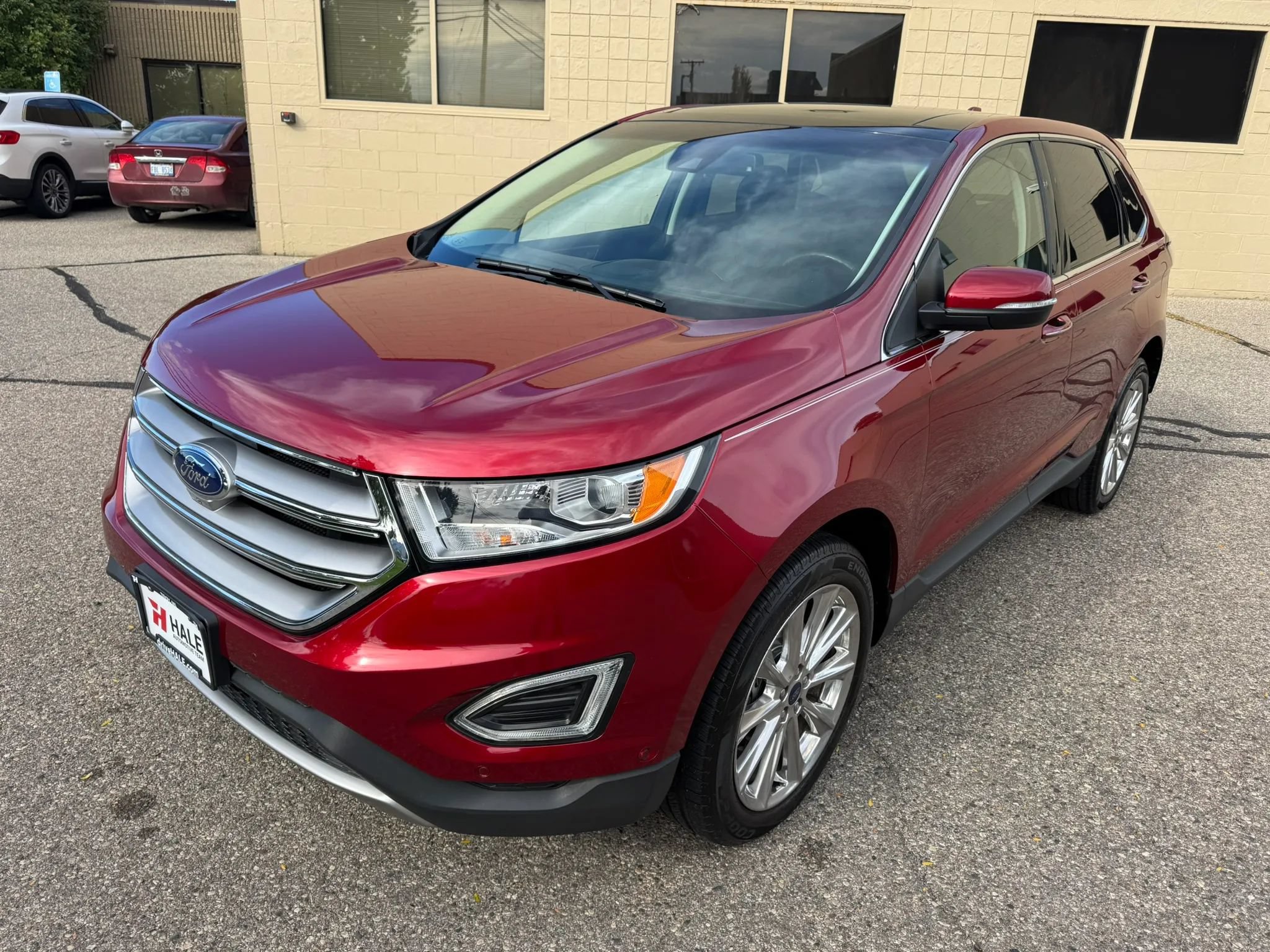 Used 2017 Ford Edge Titanium w/ Equipment Group 302A AWD/4WD image 14