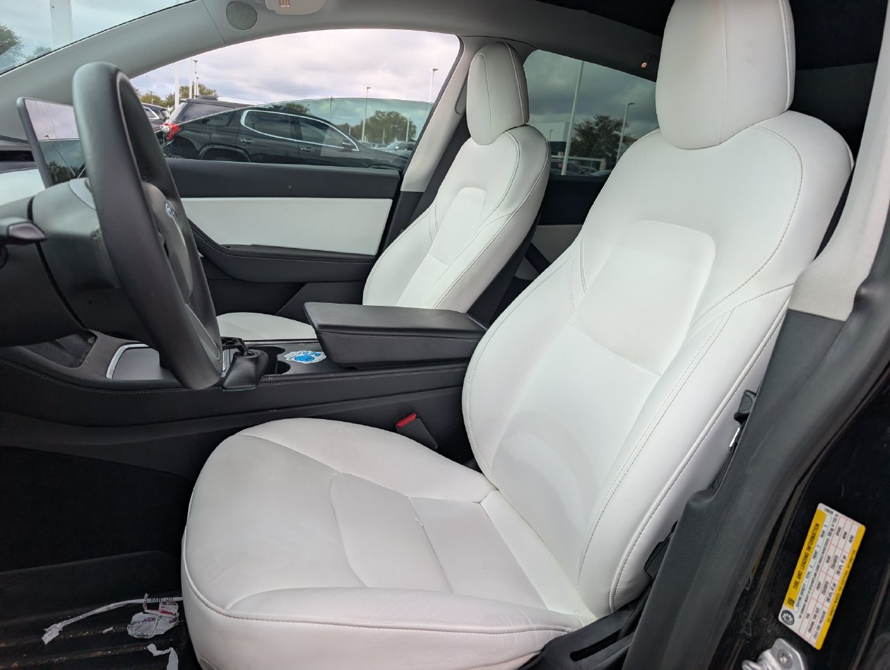 Used 2021 Tesla Model Y Long Range AWD/4WD image 25