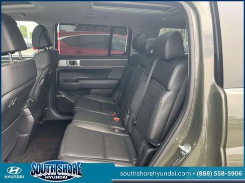 Certified 2024 Hyundai Santa Fe Limited AWD/4WD image 15