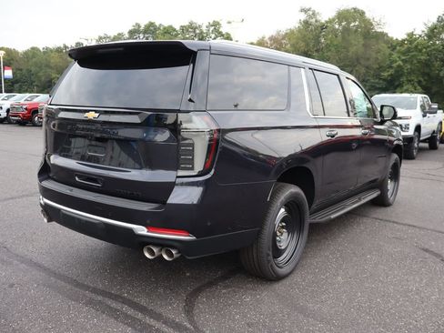 New 2026 Chevrolet Suburban Premier AWD/4WD image 37