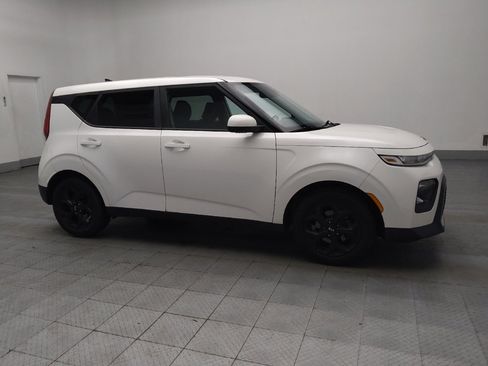 Used 2020 Kia Soul S FWD image 11