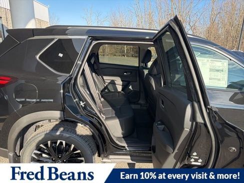 New 2026 Nissan Rogue SV image 10