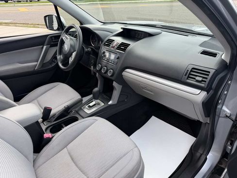 Used 2015 Subaru Forester 2.5i Premium AWD/4WD image 19