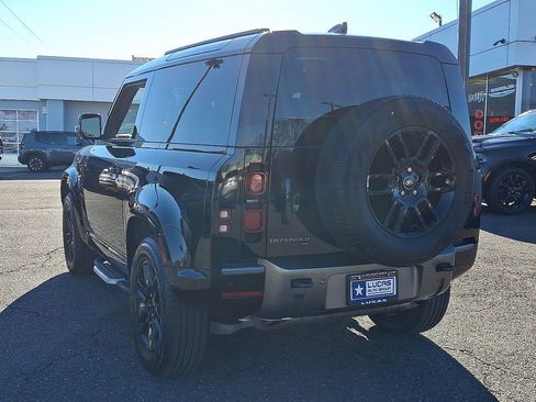 Used 2022 Land Rover Defender 90 X-Dynamic S image 9