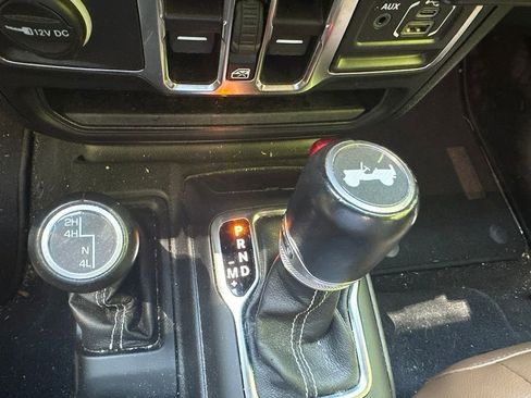 Used 2021 Jeep Wrangler Unlimited Sahara AWD/4WD image 20