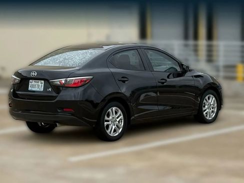 Used 2016 Scion iA image 8