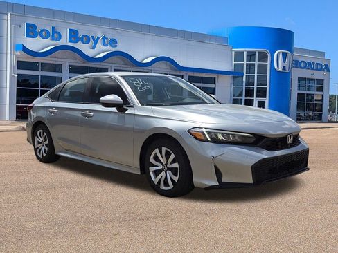 Used 2025 Honda Civic LX image 3