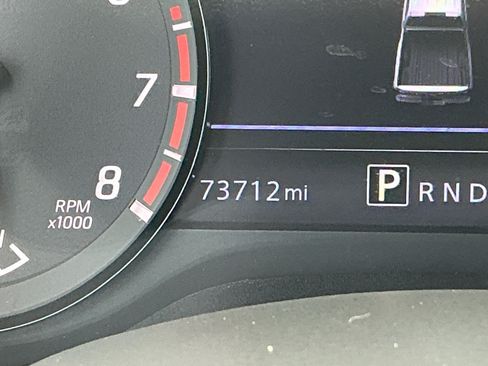 Used 2021 Nissan Titan PRO-4X w/ Pro-4x Convenience Package AWD/4WD image 11