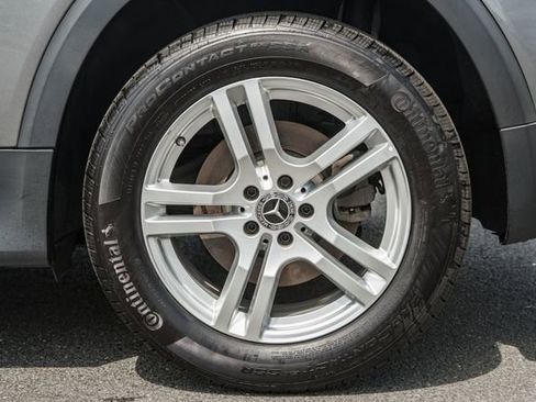 Used 2022 Mercedes-Benz GLB 250 4MATIC w/ Premium Package Lite image 19