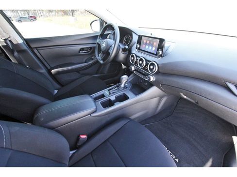 Used 2025 Nissan Sentra S image 28