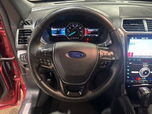 Used 2018 Ford Explorer Limited w/ Equipment Group 301A image 25