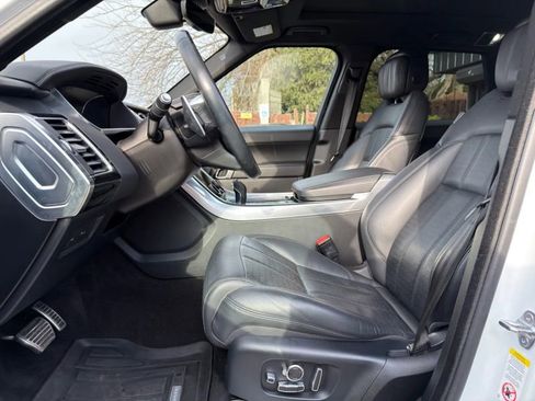 Used 2019 Land Rover Range Rover Sport HSE Dynamic image 10