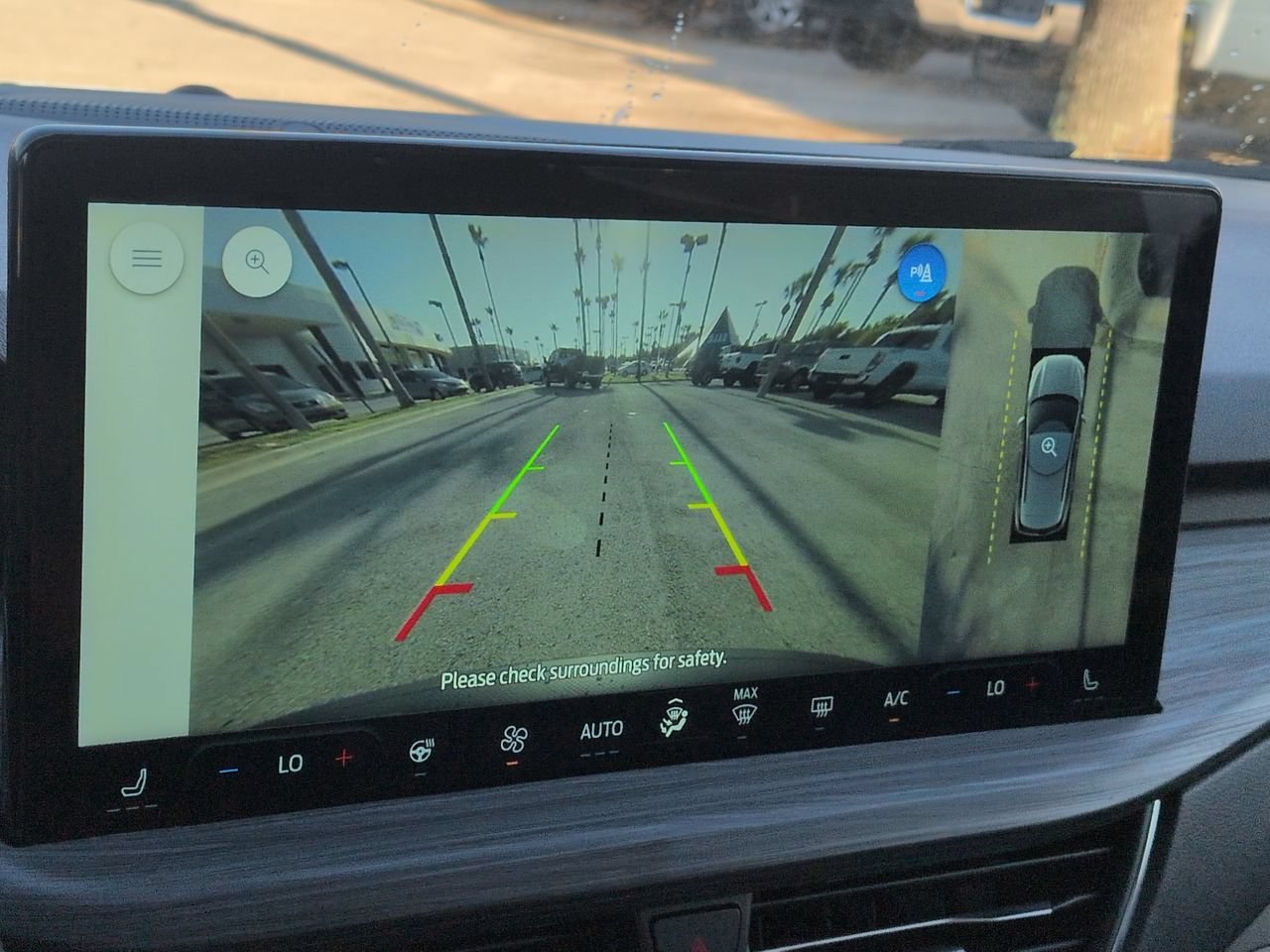 Used 2025 Ford Escape Platinum w/ Premium Technology Package FWD image 19