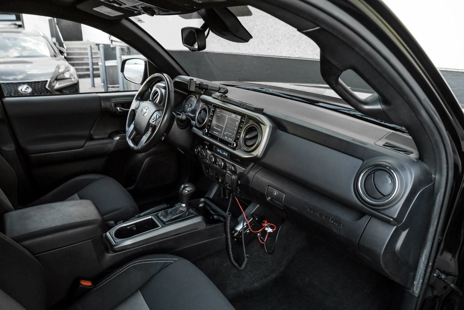 Used 2021 Toyota Tacoma TRD Off-Road w/ Technology Package AWD/4WD image 11